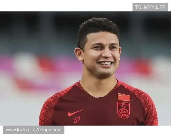 全球足坛三大巨星巅峰对决 谁将成为未来的传奇之王