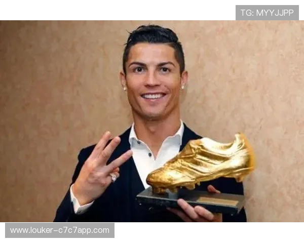 全球足球巨星特色大揭秘：从梅西的低调魅力到C罗的拼搏精神