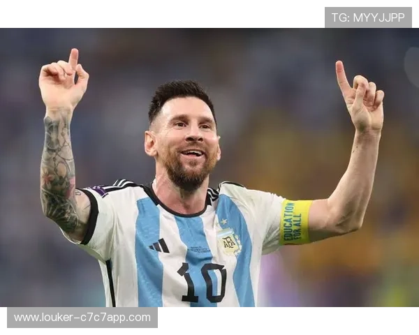 天下足球历史上十大最强球星排名揭晓 足坛传奇人物一览